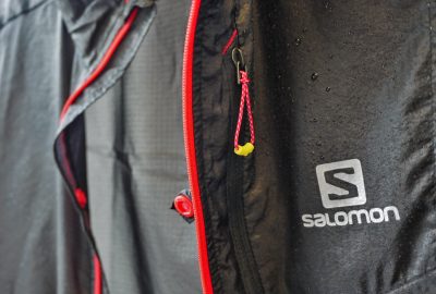 Detalle de la Salomon Fast Wing Jacket