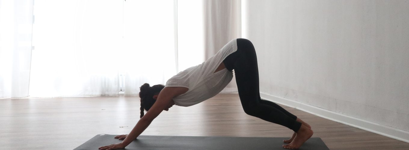 Posturas básicas del Yoga