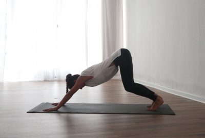 Posturas básicas del Yoga