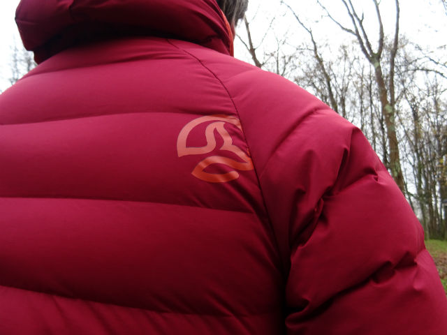 exhaustivo Artículos de primera necesidad Trastorno Ternua Nuptse, una chaqueta con calor eco-friendly