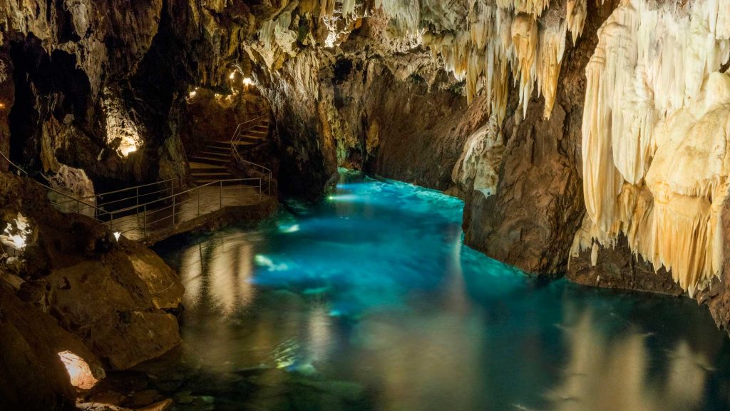 Las 10 mejores cuevas de la Península